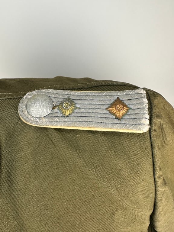 Orginal WW2 German 'Heer' officer uniform Oberleutnant. — image 7