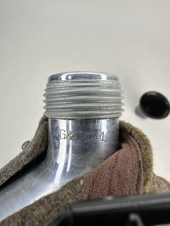 WW2 canteen 'G&CL 41' Bakelite cup — image 3