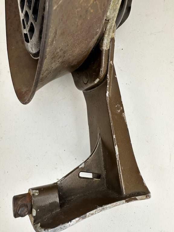 Wehrmacht Hand Cranked Air Raid Siren — image 3