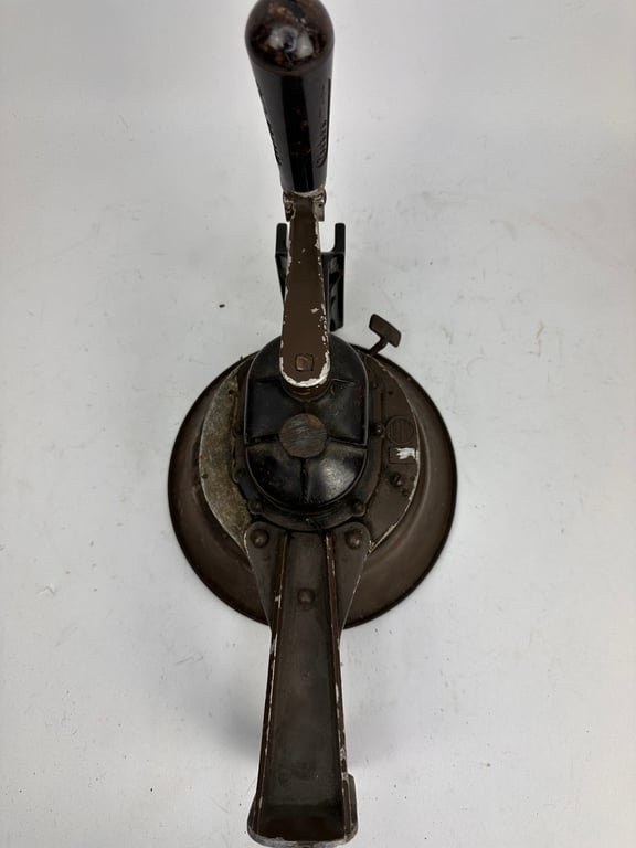 Wehrmacht Hand Cranked Air Raid Siren — image 7