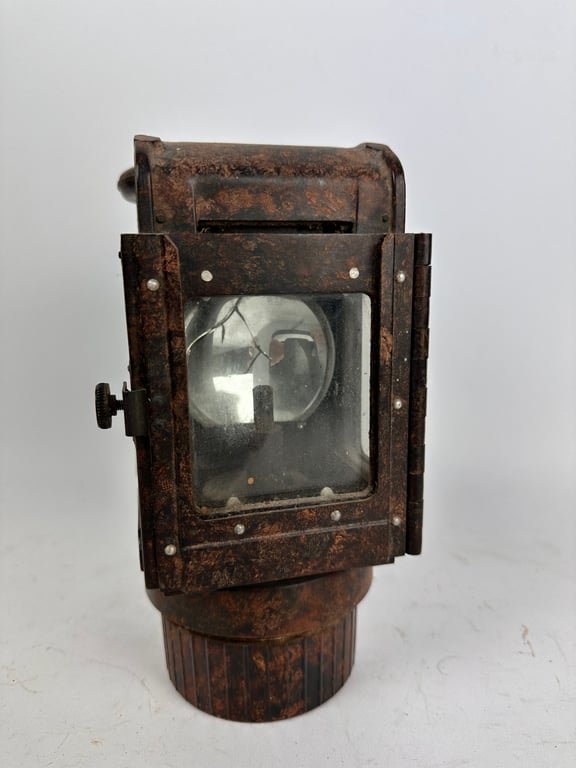 Original German WWII Bakelite Lantern — image 5