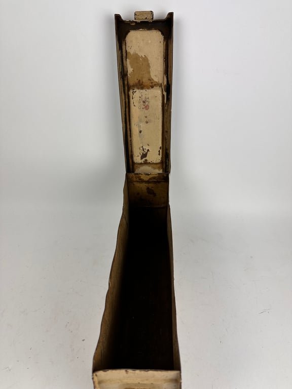 Two-tone camouflage MG34/42 ammo box 'FJR6' — image 8