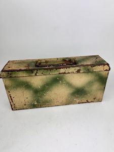 Two-tone camouflage MG34/42 ammo box 'FJR6'
