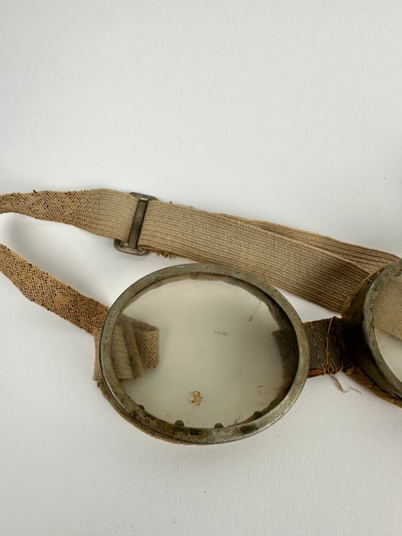 Wehrmacht Dust Goggles — image 2