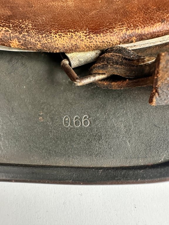 M35 'Re-issued' Ex DD Wehrmacht helmet 'Q66' camo — image 9