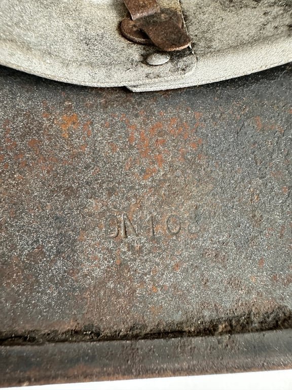M40 Wehrmacht helmet 'barn find' Q66 — image 7