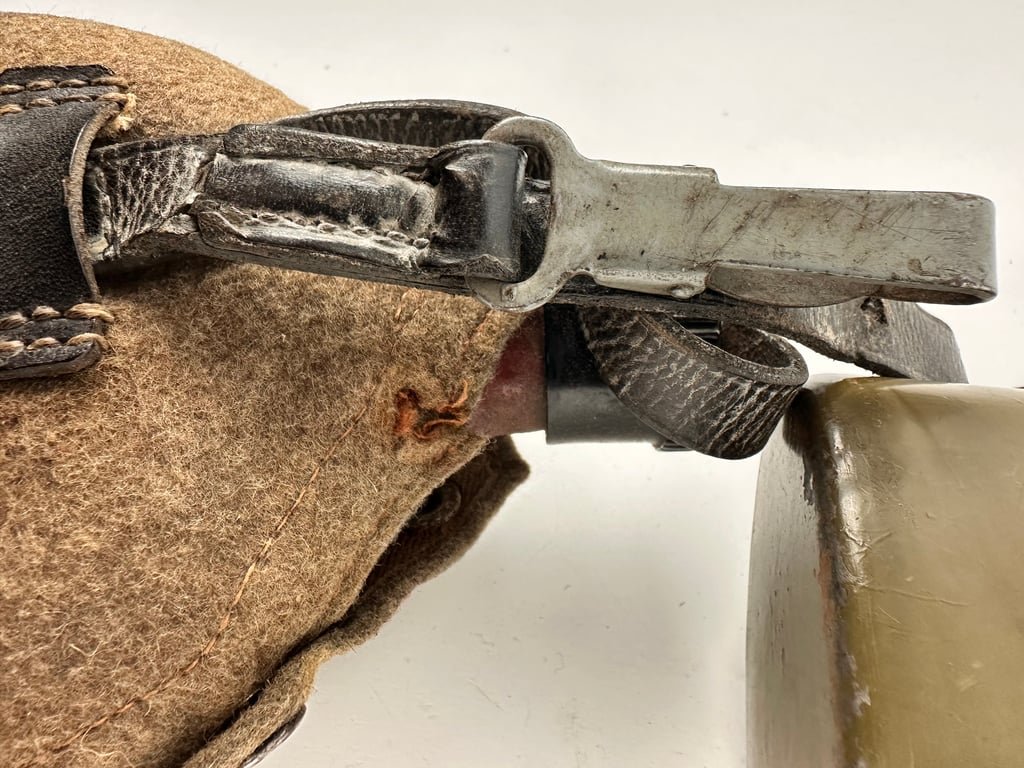 German canteen 'R.F.I.43' — image 5