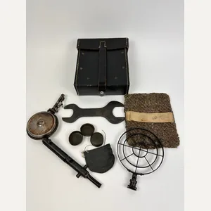 Original German WWII MG 34 Preßstoff & Leather Gunners Kit …