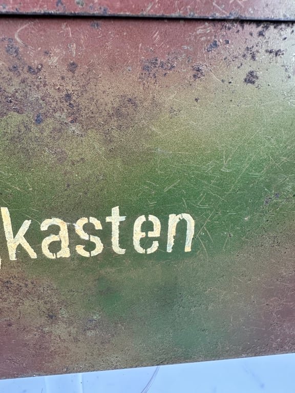 Rare MG34/42 'Werkzeugkasten' 3 tone normandie camo. 1945 — image 8