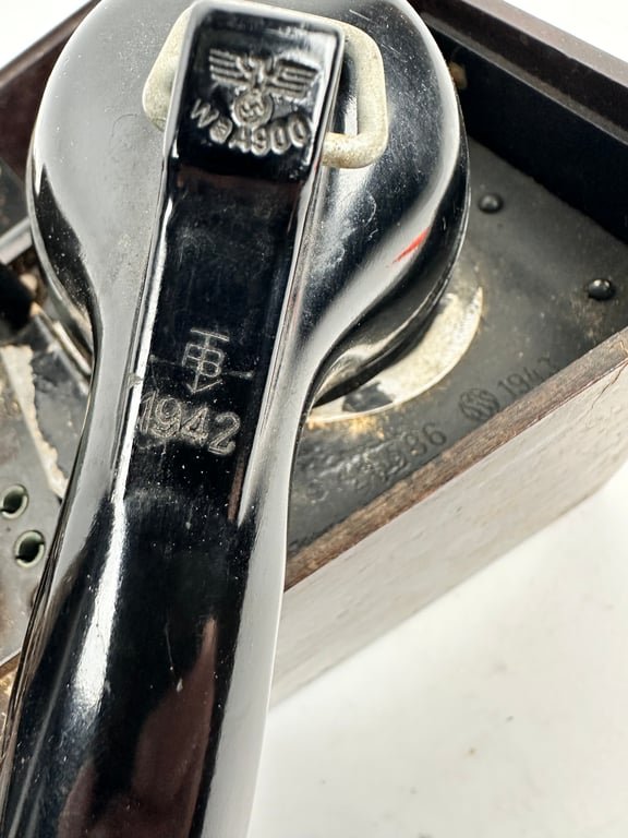 Nice original German WW2 FF33 Field Telephone (Feldfernsprecher 33) 1943 — image 6