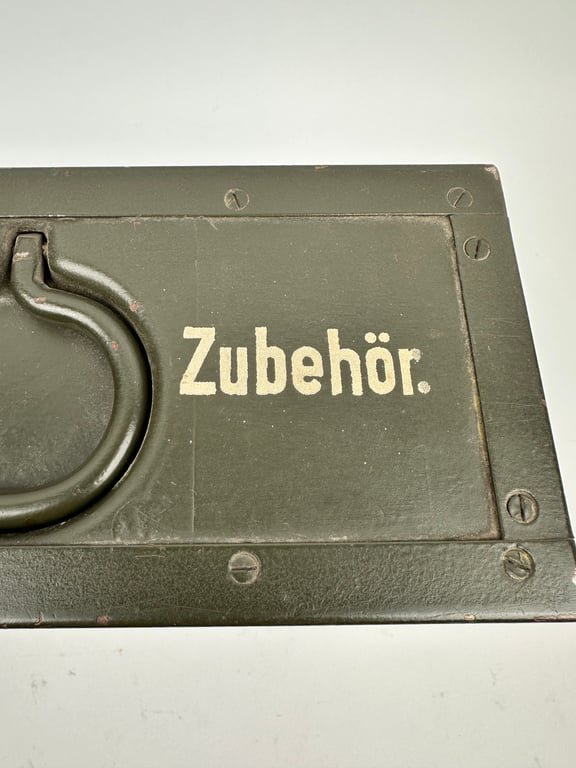 WW2 German Box 'Zelt-Bel-Ger.,,A'Gew.5,1Kg' Zubehor — image 3
