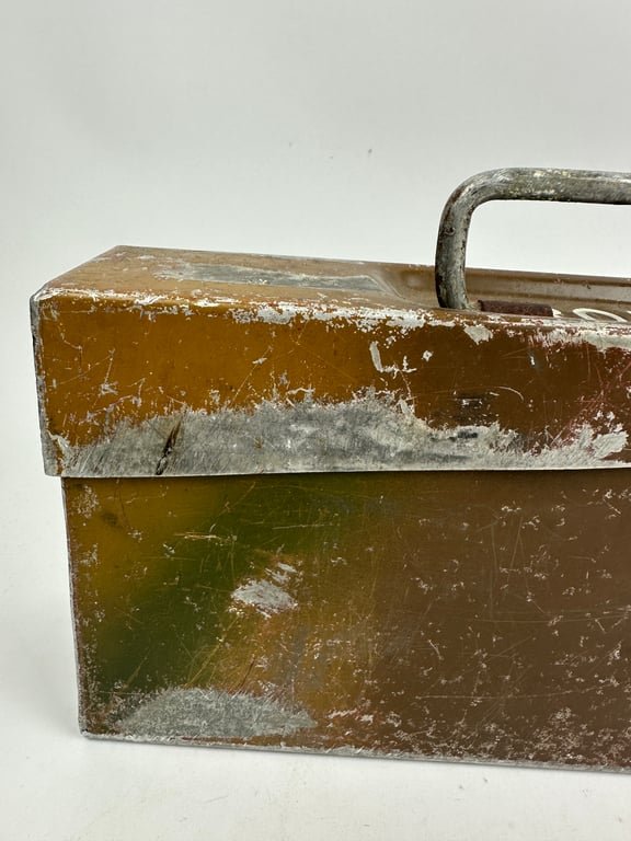 WW2 German aluminum MG34/42 3 Tone camouflaged 'Patronenkasten' — image 2