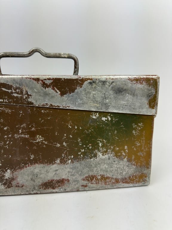 WW2 German aluminum MG34/42 3 Tone camouflaged 'Patronenkasten' — image 7