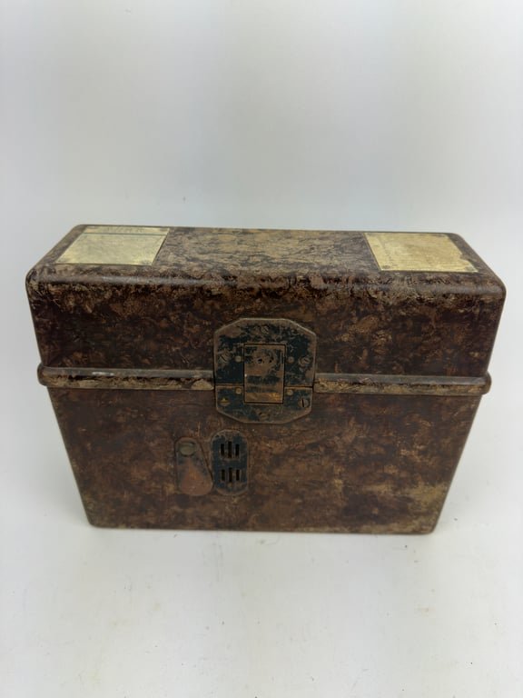 Nice original German WW2 FF33 Field Telephone (Feldfernsprecher 33) 1942 — image 3