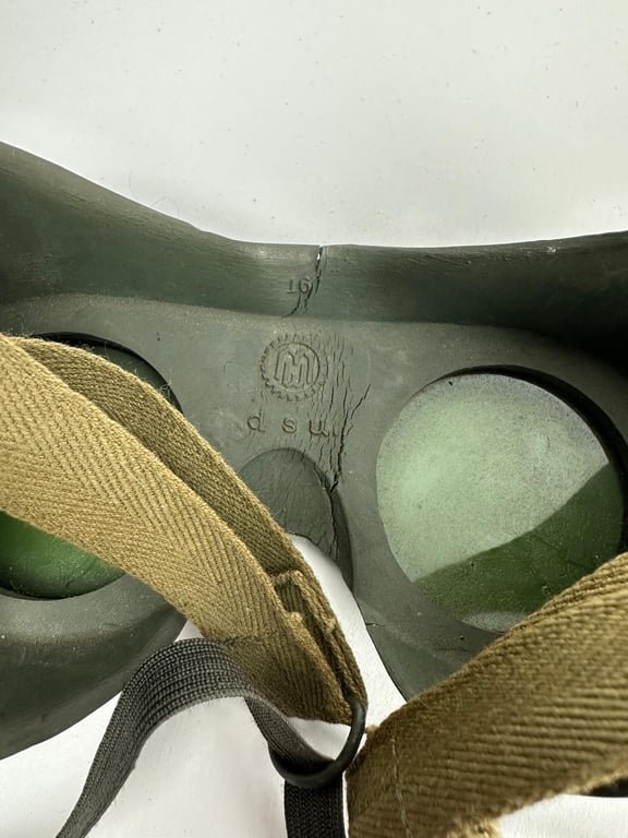 Wehrmacht Rubber Dust Goggles — image 2