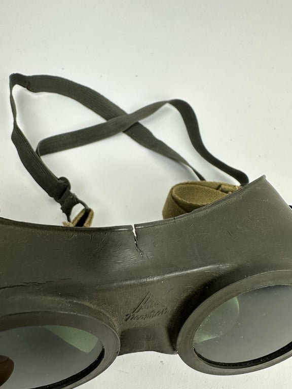 Wehrmacht Rubber Dust Goggles — image 4