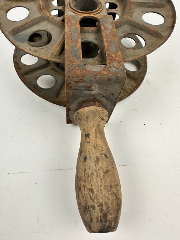 Original German WWII Big Hand Held Cable Reel With... — image 7