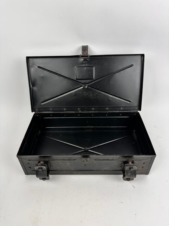 Wehrmacht bicycle 'Truppenfahrrad' ammuntion box by bzk 1943 — image 5