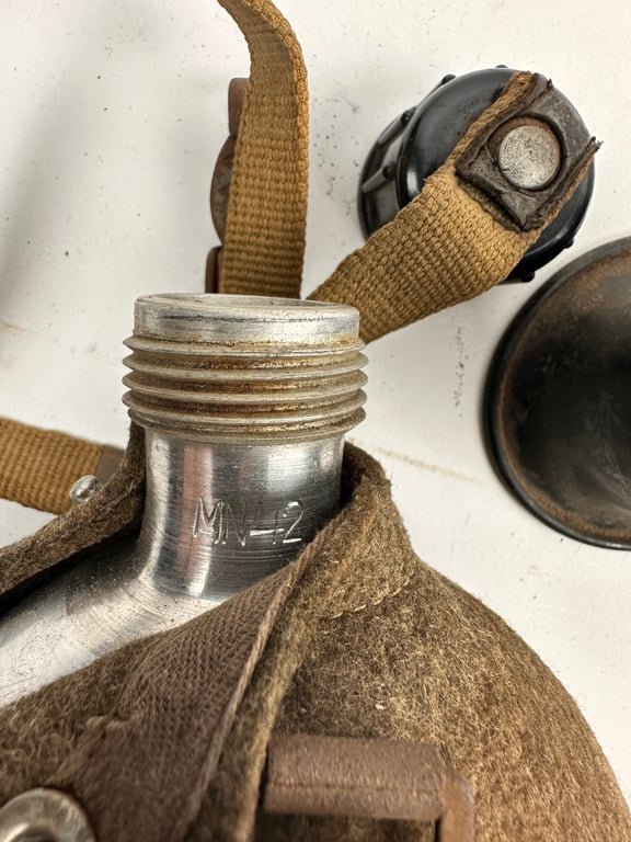 WW2 German 'DAK'canteen 'mn42' — image 4