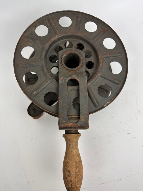Original German WWII Big Hand Held Cable Reel With... — image 2