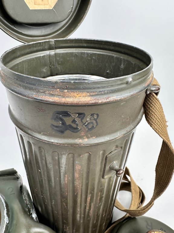 WW2 German Gasmask Named 'Ogfr. Lonarz' — image 3