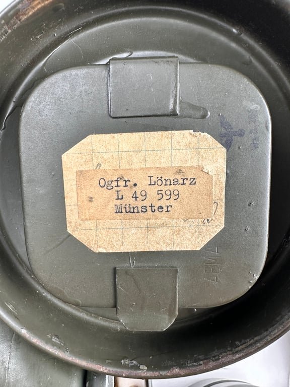 WW2 German Gasmask Named 'Ogfr. Lonarz' — image 5