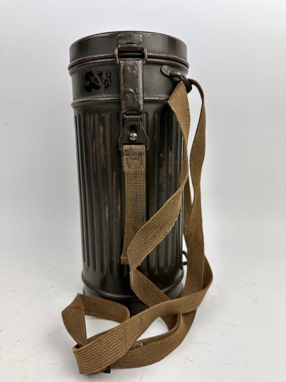 WW2 German Gasmask Named 'Ogfr. Lonarz' — image 7
