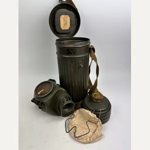 WW2 German Gasmask Named 'Ogfr. Lonarz'