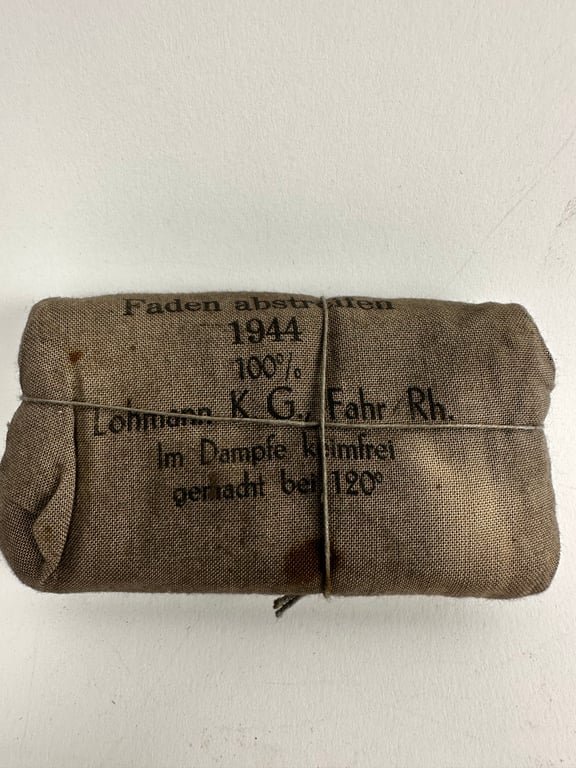 Large Wehrmacht first aid bandage 1944 — image 2