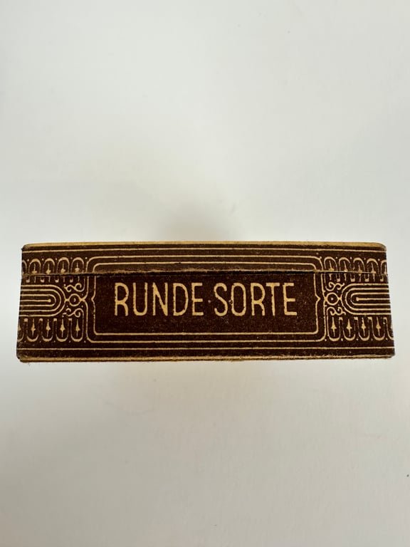 WW2 German 'Alva cigaretten' — image 7