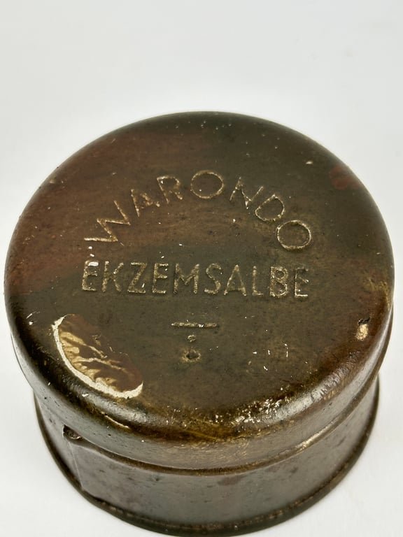 WW2 period 'ekzemsalbe'tin — image 4