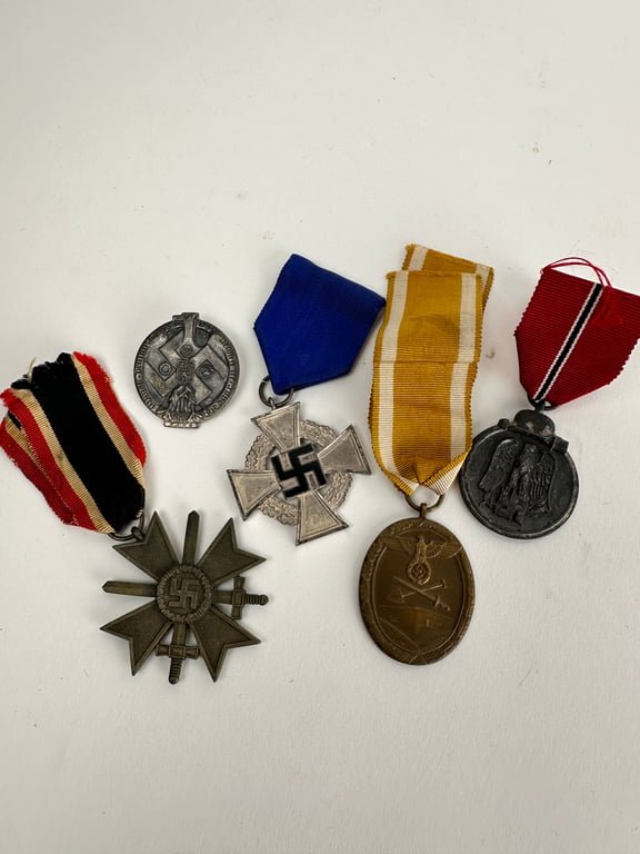 WW2 German Medals grouping 5 pices — image 7