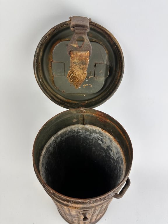 WW2 German Gasmask Canister in Camo Paint — image 16