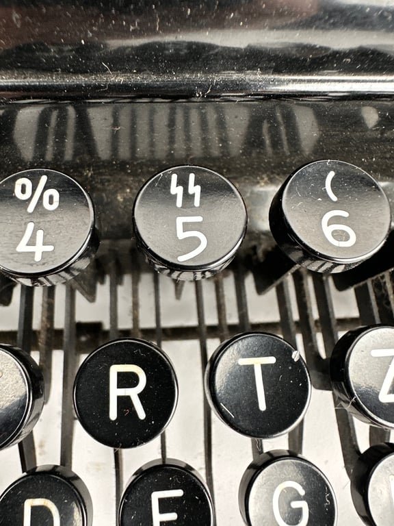 Rare Black Waffen-SS typewriter by Olympia — image 2