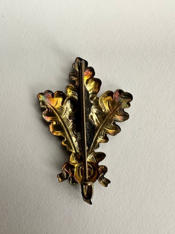 ww2 oak leaf pin '10' — image 2