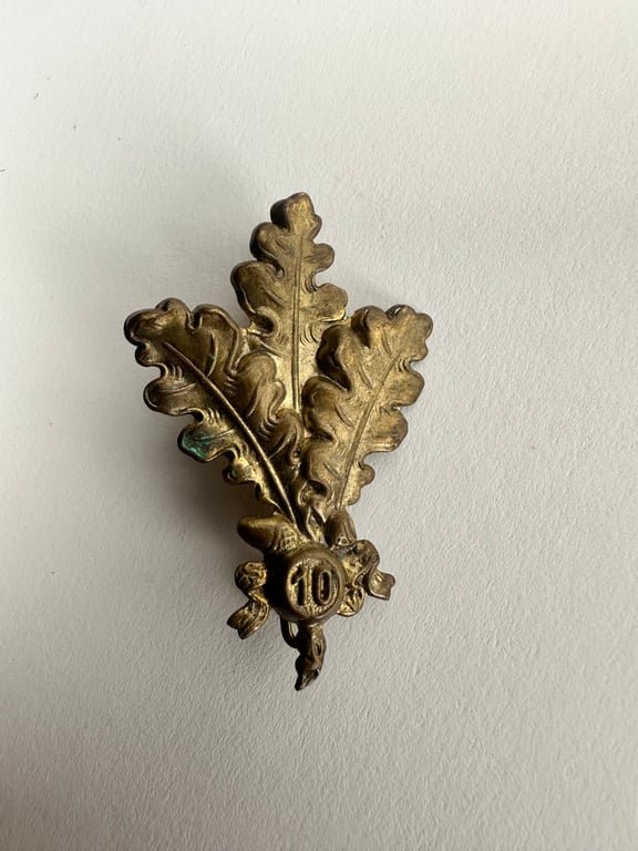 ww2 oak leaf pin '10' — image 3