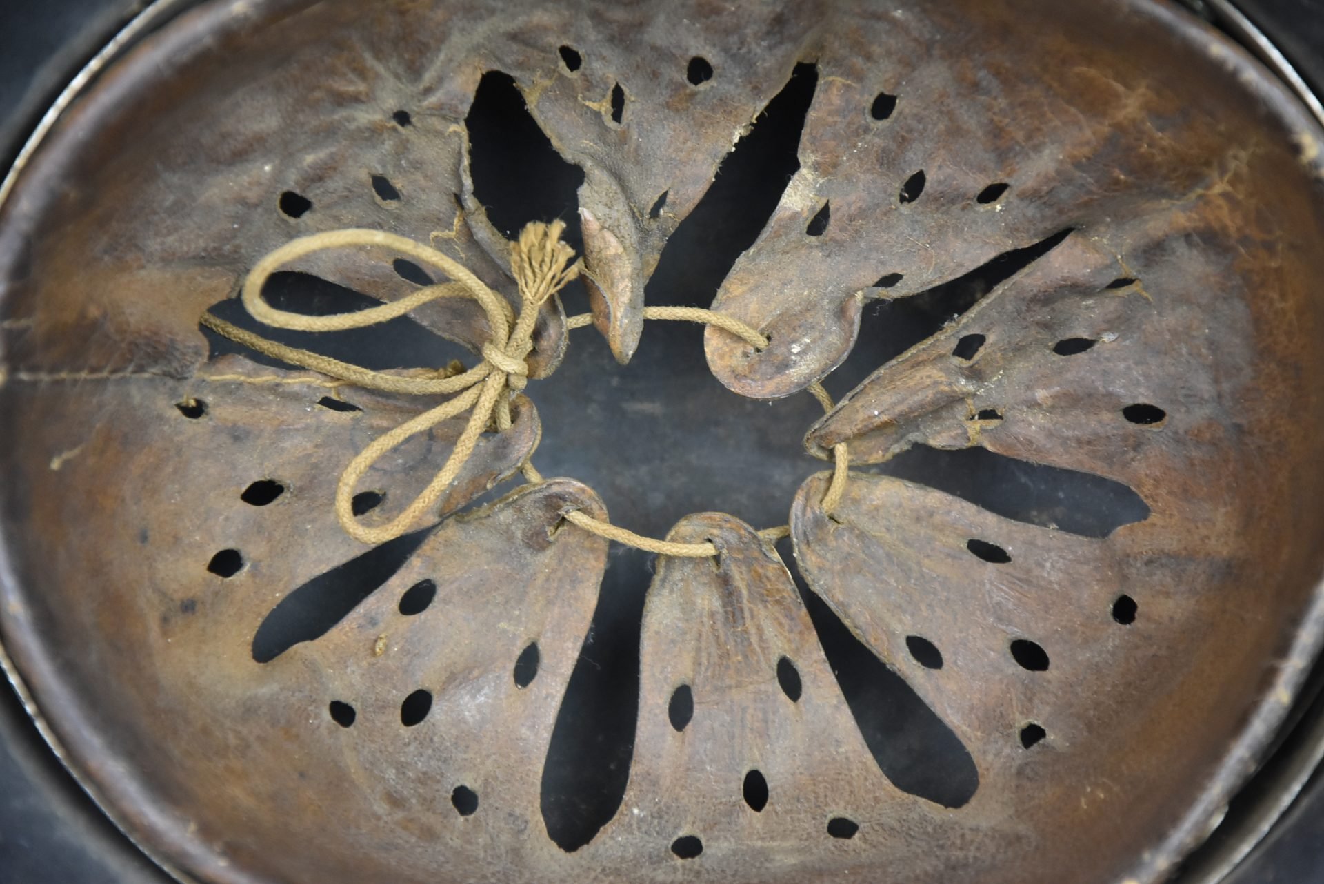 Early M35 Luftwaffe double decal steel helmet with droop tail eagle ET64 1937 — image 16