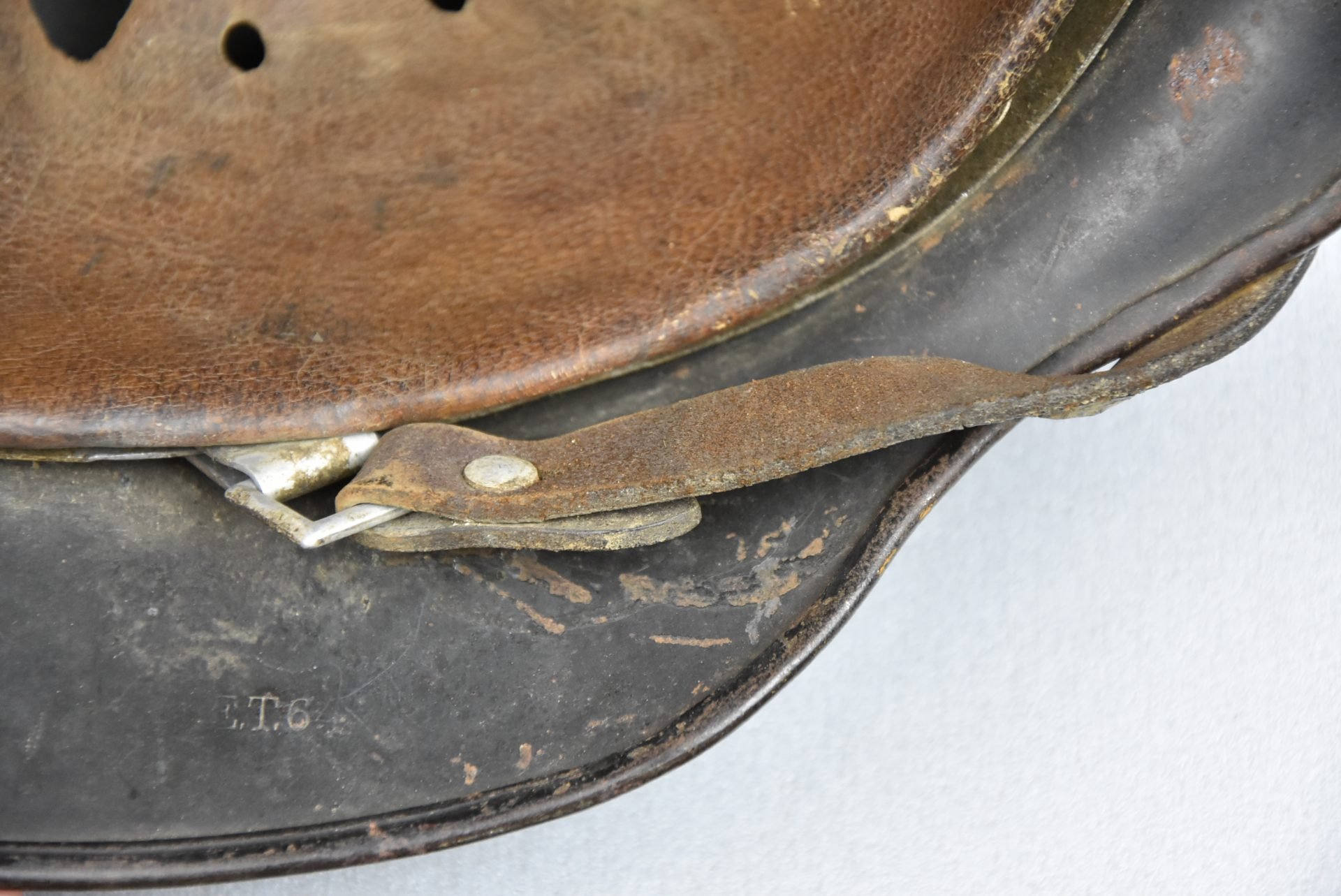 Early M35 Luftwaffe double decal steel helmet with droop tail eagle ET64 1937 — image 18