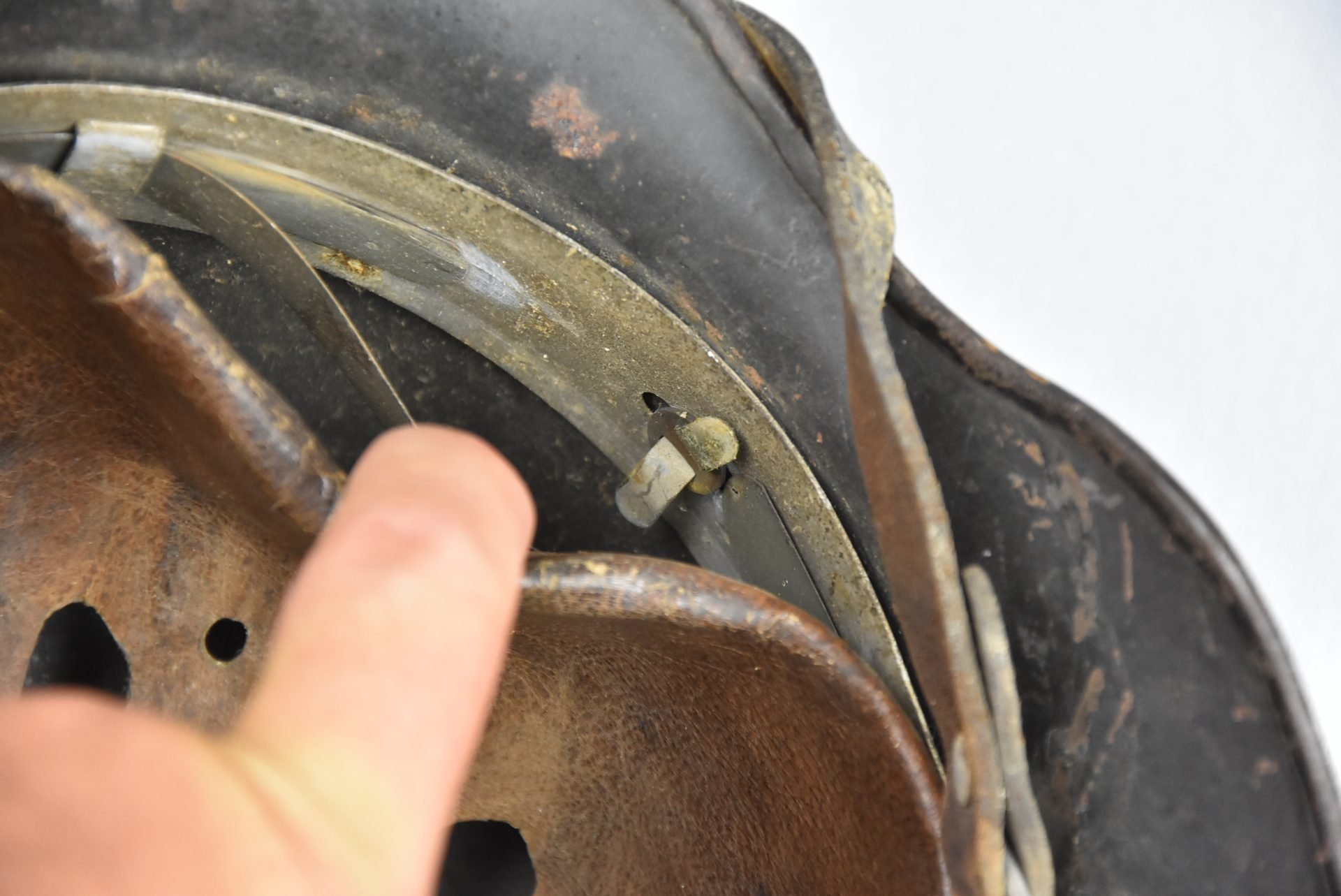 Early M35 Luftwaffe double decal steel helmet with droop tail eagle ET64 1937 — image 22