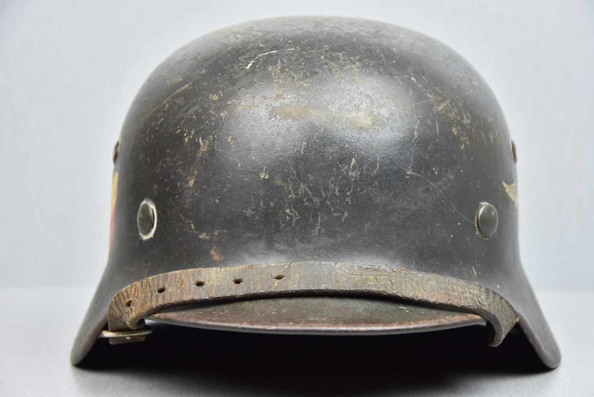 Early M35 Luftwaffe double decal steel helmet with droop tail eagle ET64 1937 — image 3