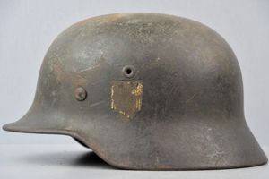 M40 army (Heer) single decal steel helmet EF64