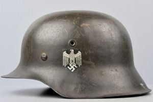 M42 army (Heer) single decal steel helmet EF64