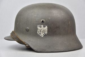 M35 army (Heer) reissued single decal steel helmet ET64