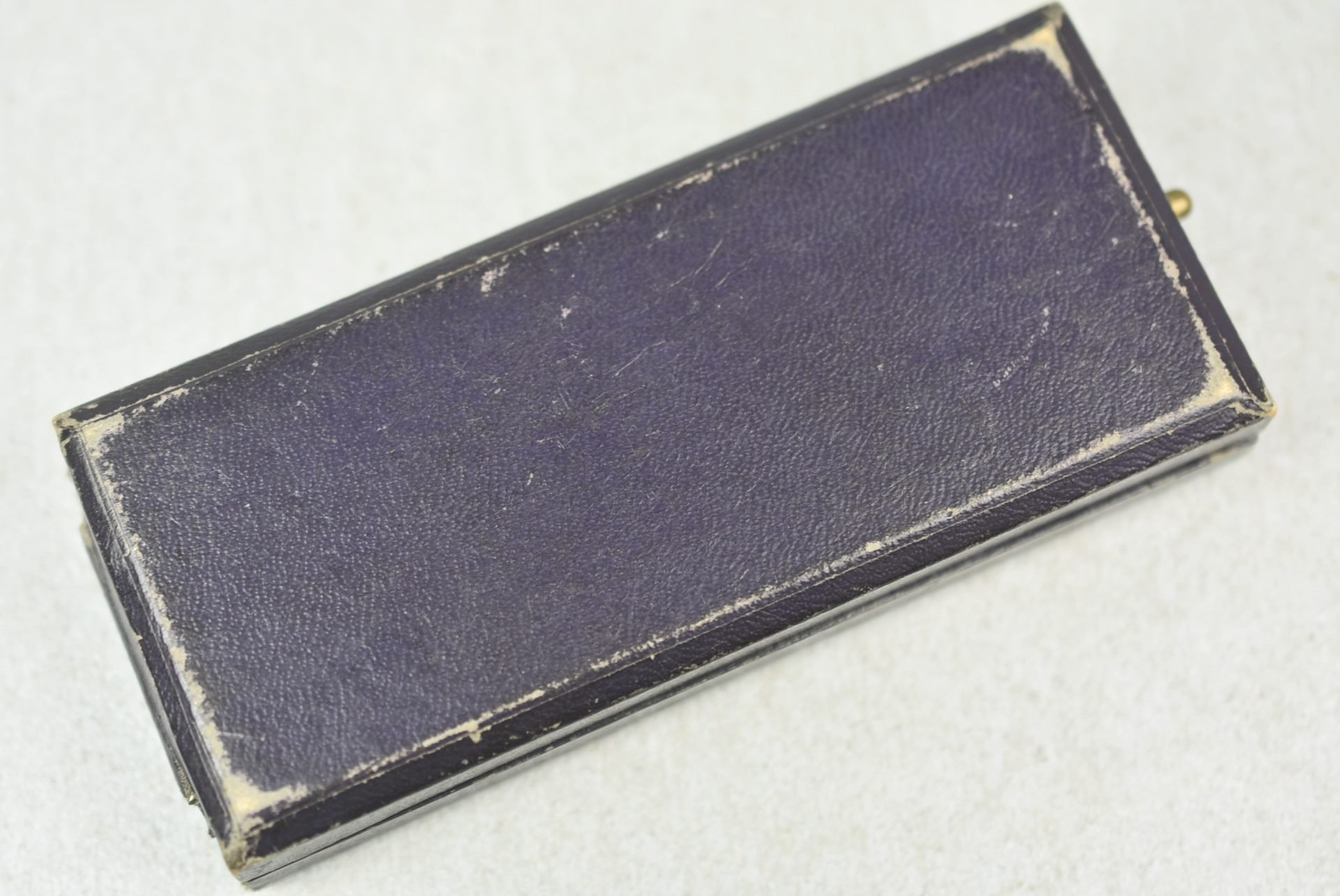 Mother's cross in gold with box by C.F. Zimmermann — image 8