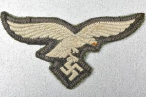 Cut-off Luftwaffe breast eagle from splittertarn field division smock