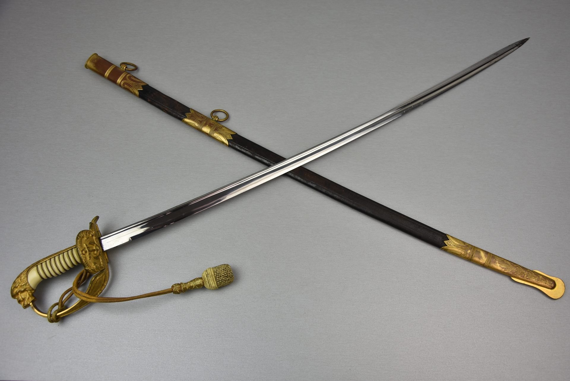 Kriegsmarine officer saber by Eickhorn — image 25