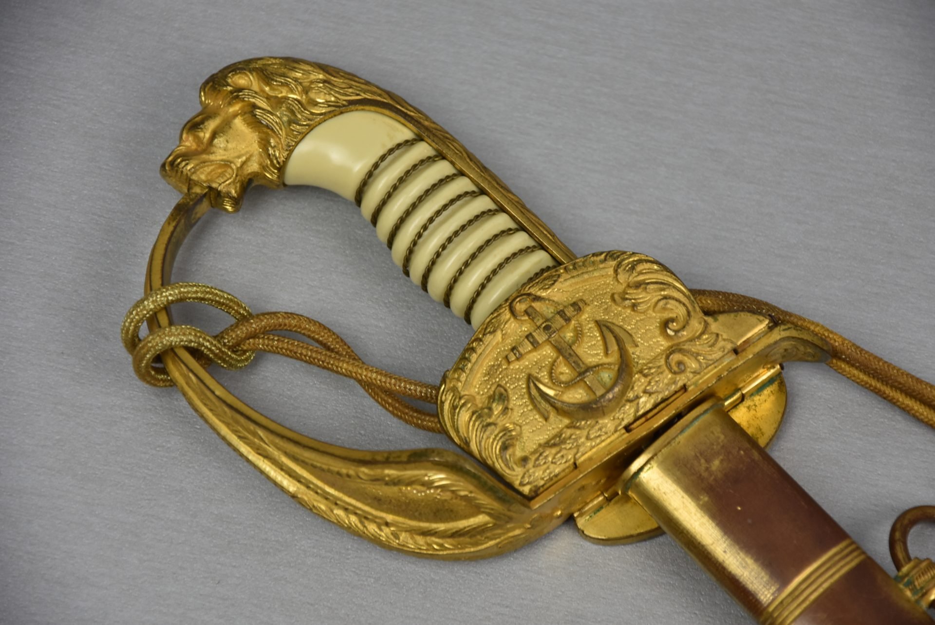 Kriegsmarine officer saber by Eickhorn — image 3