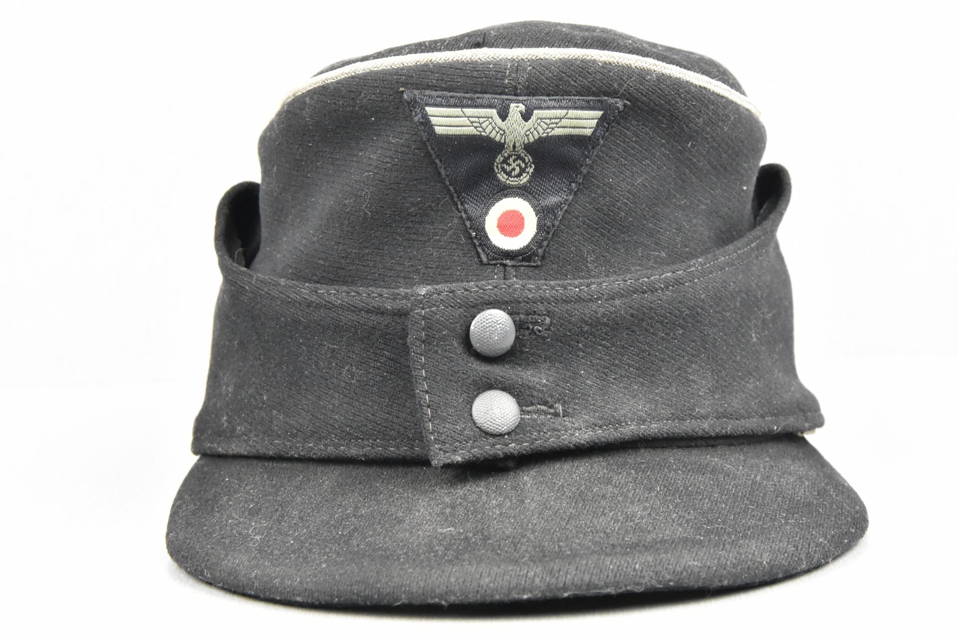 M43 army (Heer) Panzer officer cap by G.A. Hoffmann 1943 116th Panzer Division 'Windhund' — image 2