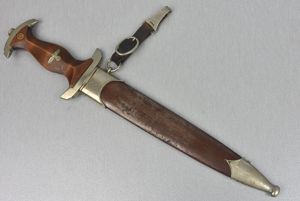 M33 SA 'Sturmabteilung' ground Röhm dagger by Carl Eickhorn