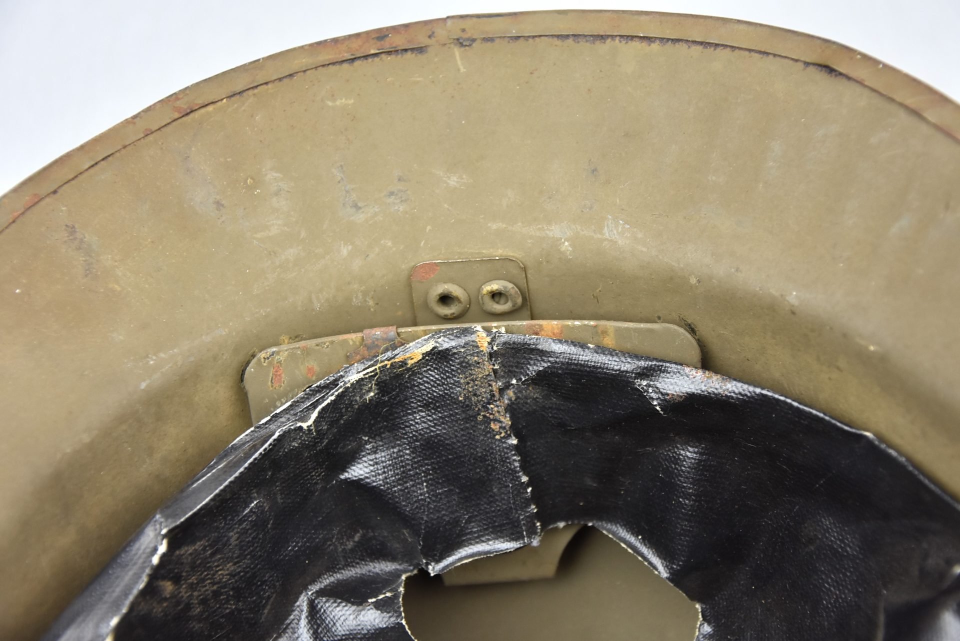 WW2 M1931 Belgian Adrian helmet with 'last-ditch' liner — image 19